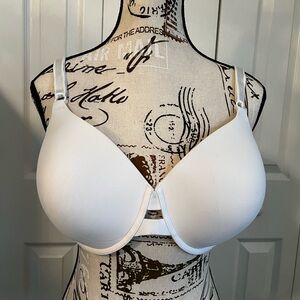 Warner's No Side Effects White Full-Coverage Bra with Seamless Design